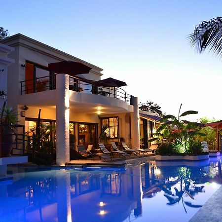Le Gite Du Bonheur Guest House & Car Rental 타마린 외부 사진
