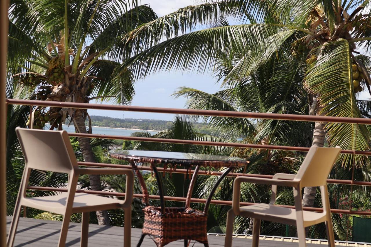 Le Gite Du Bonheur Guest House & Car Rental 타마린 외부 사진