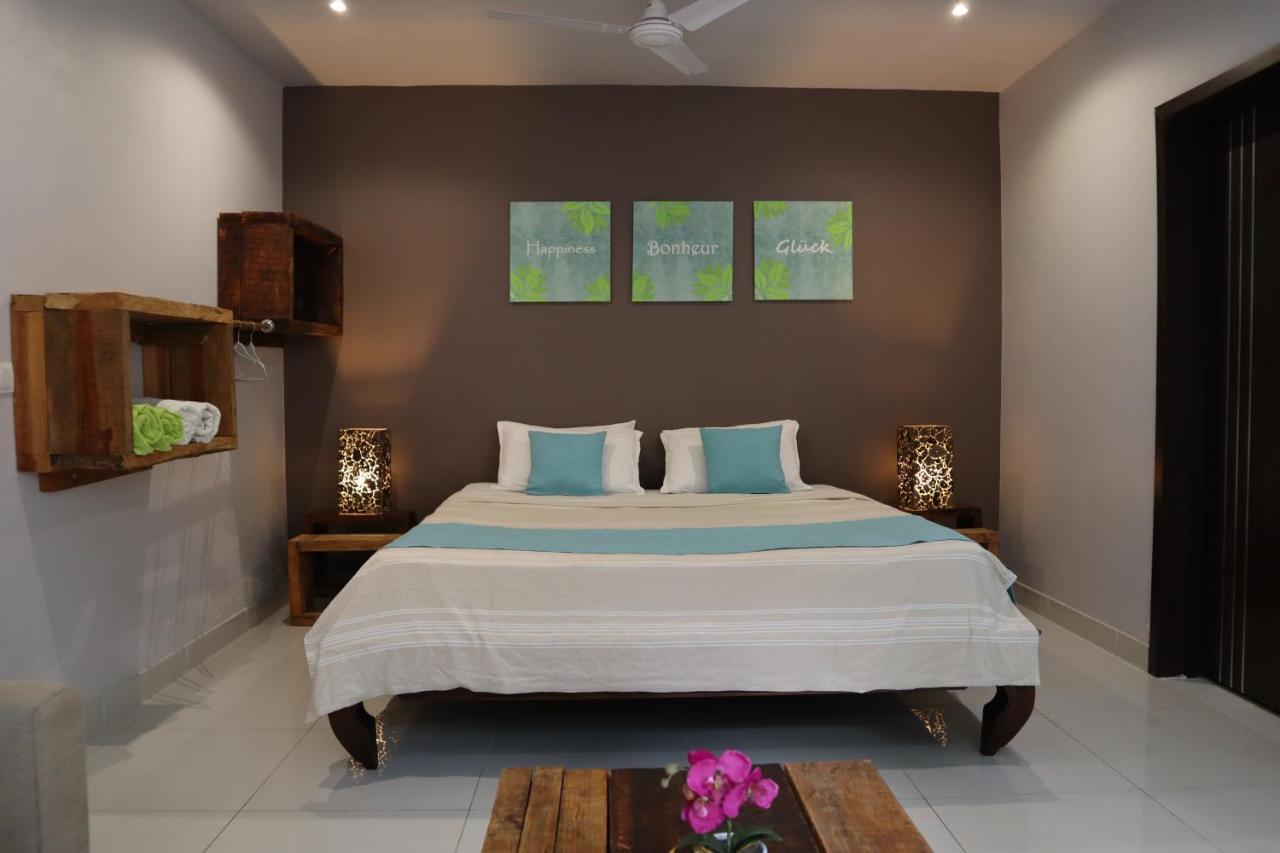Le Gite Du Bonheur Guest House & Car Rental 타마린 외부 사진