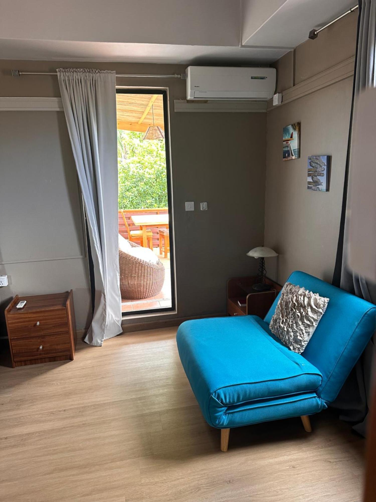Le Gite Du Bonheur Guest House & Car Rental 타마린 외부 사진