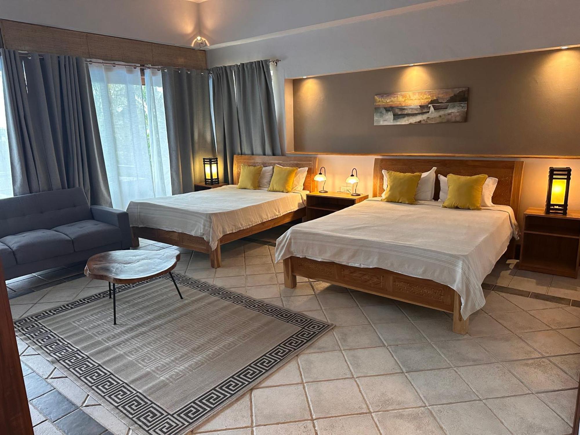 Le Gite Du Bonheur Guest House & Car Rental 타마린 외부 사진