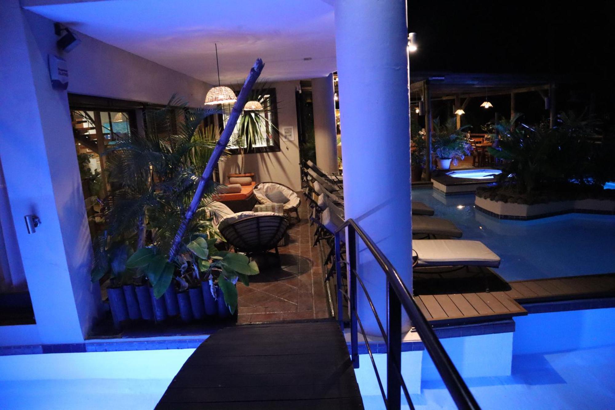 Le Gite Du Bonheur Guest House & Car Rental 타마린 외부 사진